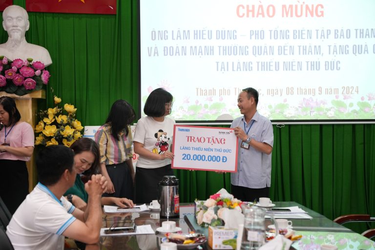 Chương trình thiện nguyện tại các Trung tâm bảo trợ trẻ em TP (2)